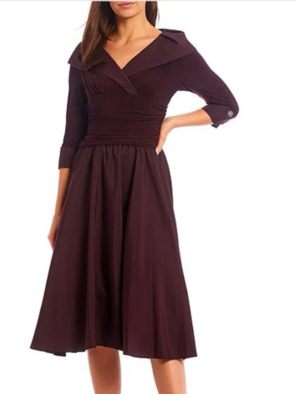 Jessica Howard Plum Midi Dress with V-Neck and Three-Quarter Sleeves